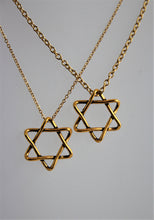 Load image into Gallery viewer, Intertwined Star of David Necklace
